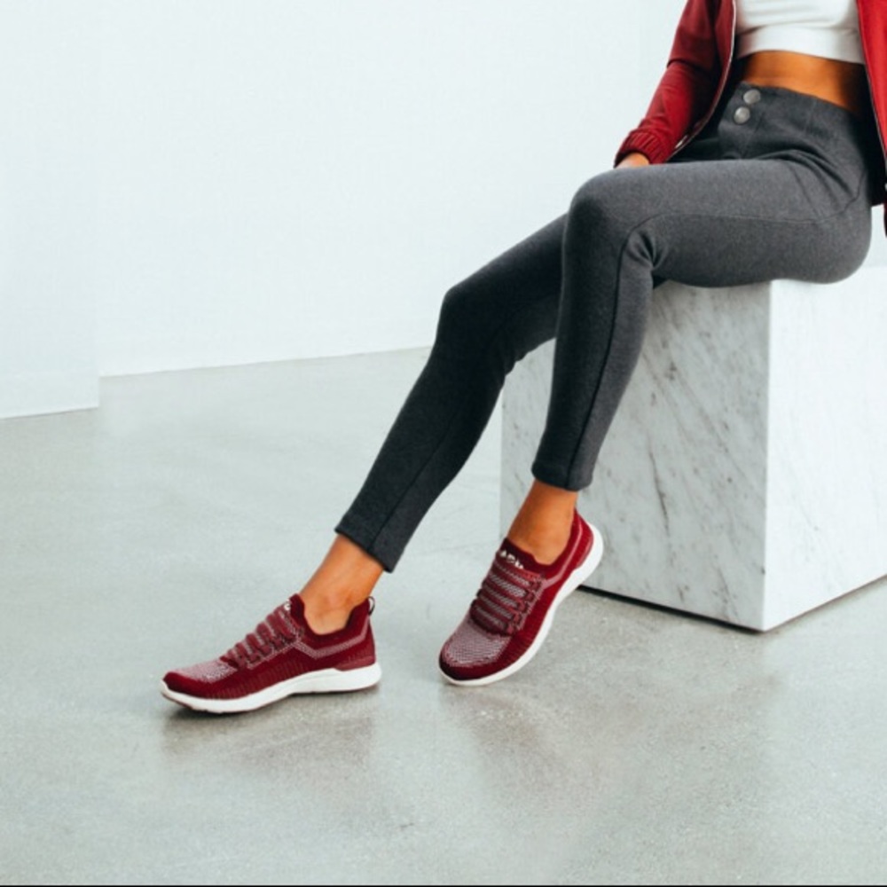 APL techloom breezy running sneakers